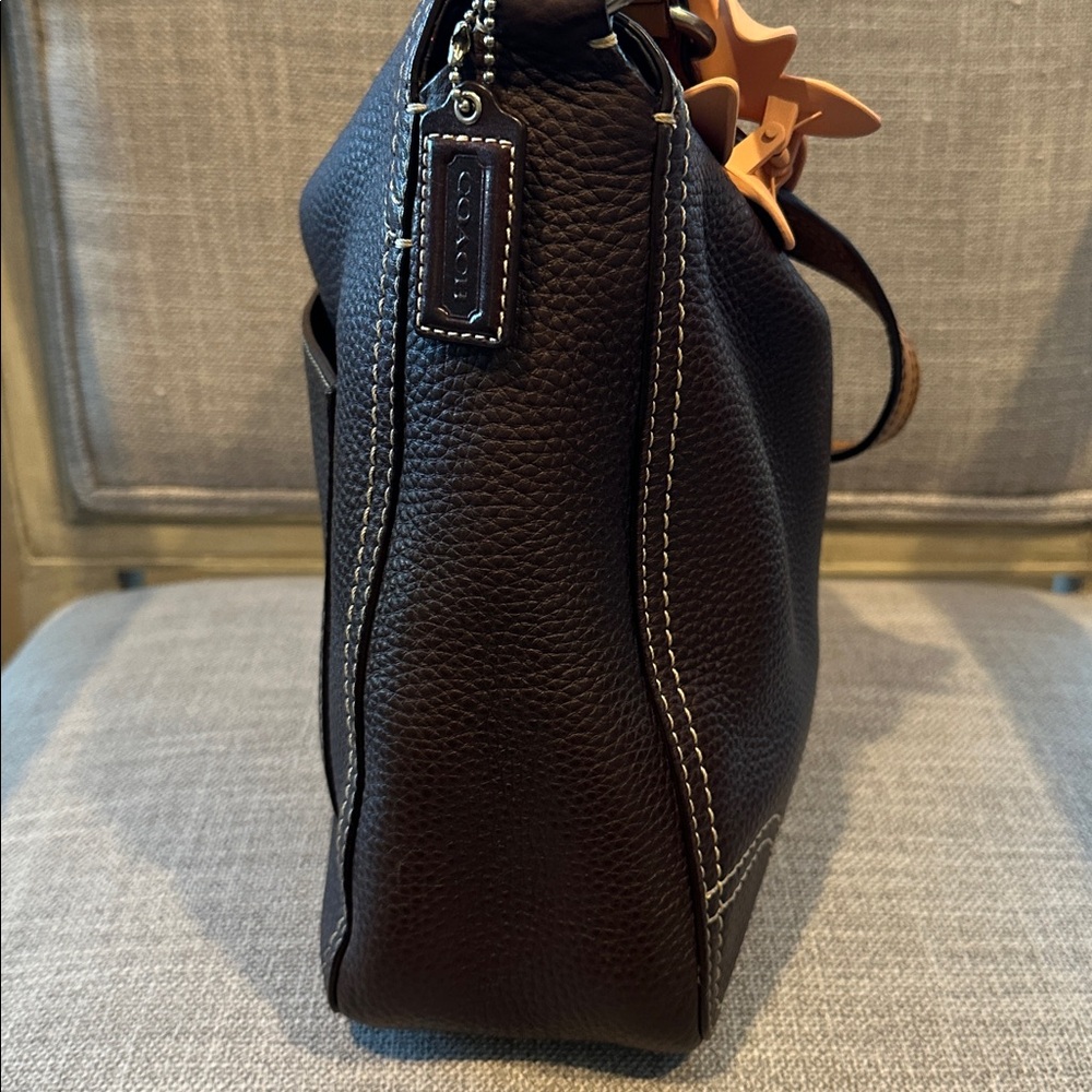 Coach Chelsea brown pebbled leather hobo shoulder bag. Style F12338 - Picture 14 of 15